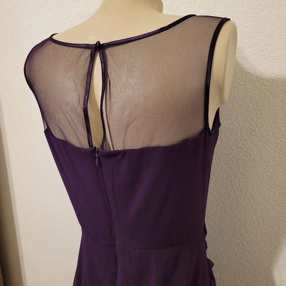 🆕️Eliza J plum mesh neck sleeveless gown 6 - Picture 4 of 10